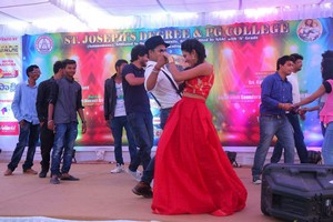 Meeku Meere Maku Meme Team Hangama at St Joseph College